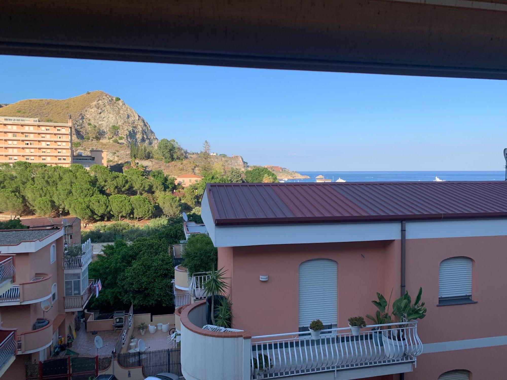 גיארדיני נאקסוס Residence La Fenice Ff מראה חיצוני תמונה